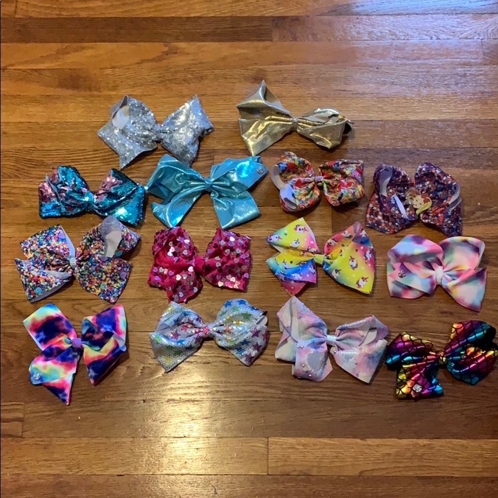 JoJo Bows!
